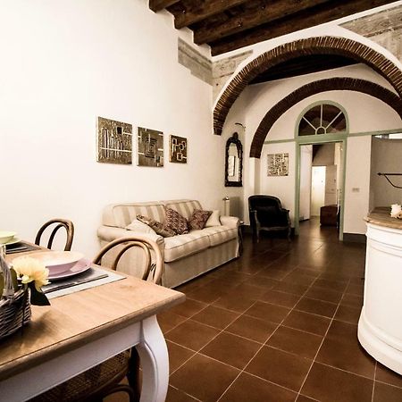 Innpisarentals 2 - Pisa Shabby Flat Extérieur photo