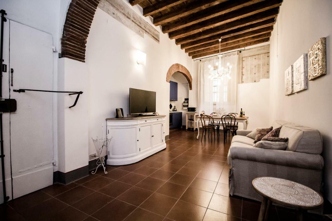 Innpisarentals 2 - Pisa Shabby Flat Extérieur photo