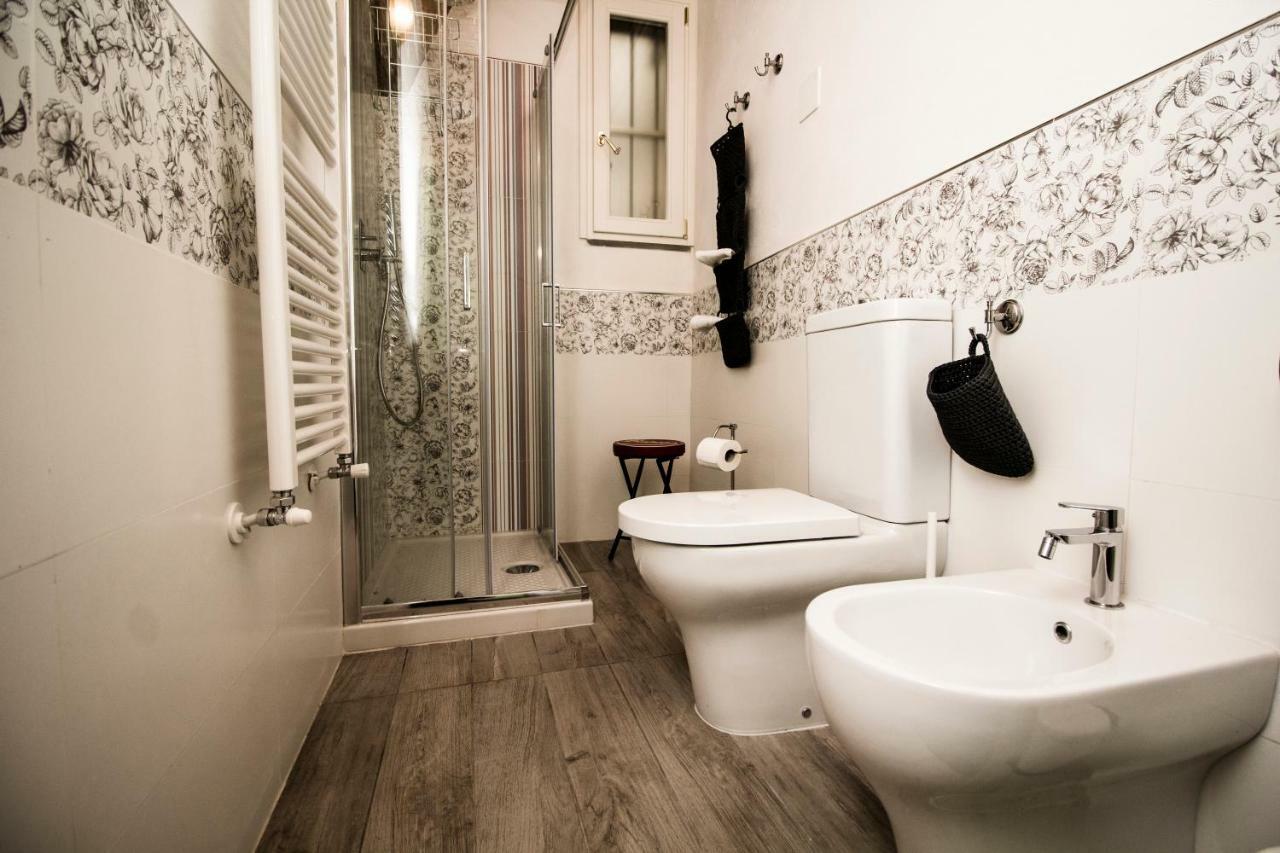 Innpisarentals 2 - Pisa Shabby Flat Extérieur photo