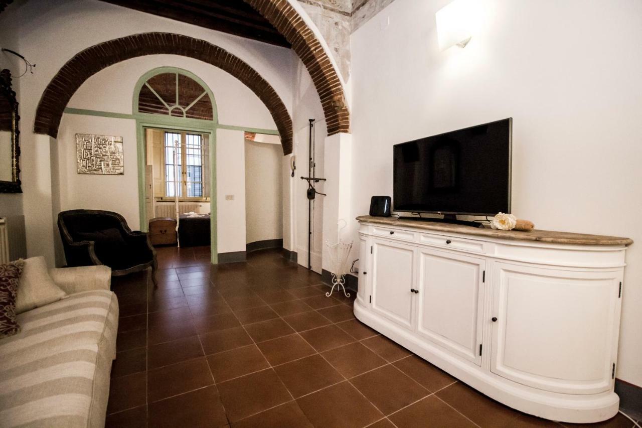 Innpisarentals 2 - Pisa Shabby Flat Extérieur photo